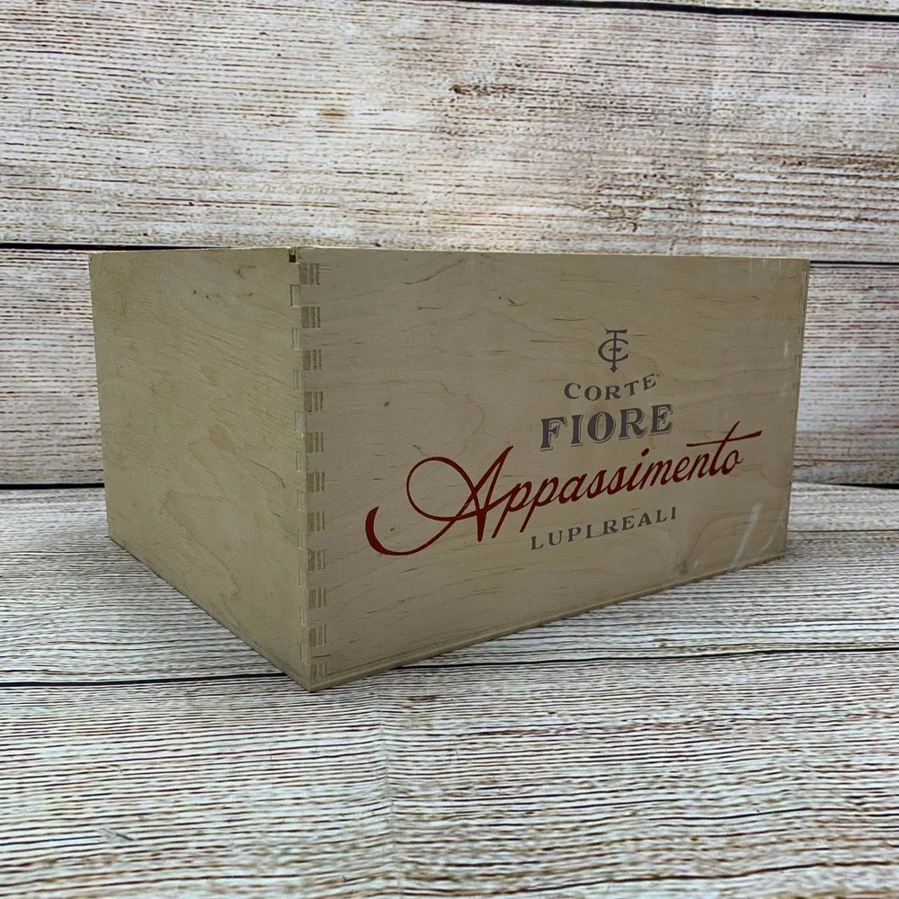 Corte Fiore Appassimento Wood Wine Box‎ Marchio Registrato di Lupi Reali